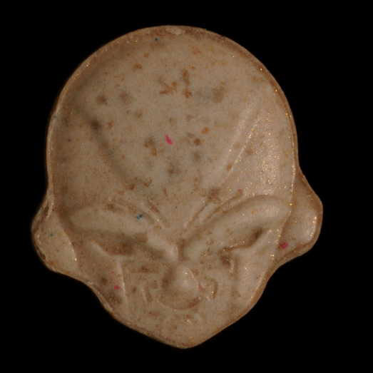 Freezer Dragonball / 2-cb, 2C-B, verunreinigt mit 2-Br-4,5-DMPEA, 2C-H und MDMA, 12.08.2024 (Berlin)