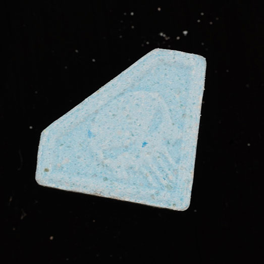 Punisher, hochdosiertes MDMA, verunreinigt mit M-alpha-HMCA, 20.10.2025 (Berlin)